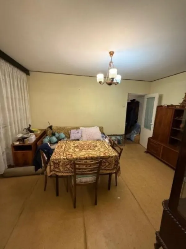 Apartament 2 camere, semidecomandat, 40mp, Ploiesti, Ofelia, 40. 399euro - Imaginea 2