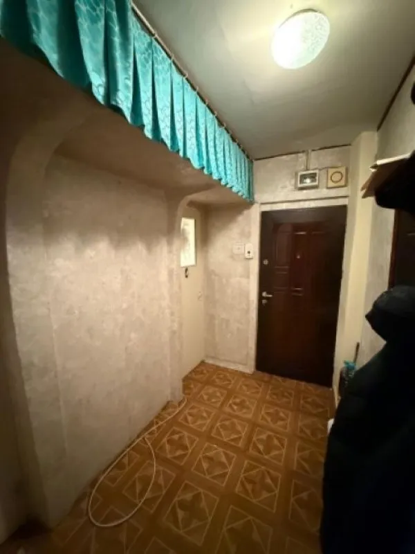 Apartament 2 camere, semidecomandat, 40mp, Ploiesti, Ofelia, 40. 399euro - Imaginea 6