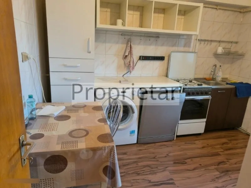 Inchiriez apartament 4 camere, decomandat, 82mp, Berceni, 532euro - Imaginea 1