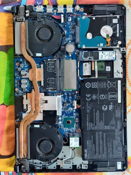 Service laptop Bucuresti - Ilfov Instalare windows la domiciliul clientului - Imaginea 1