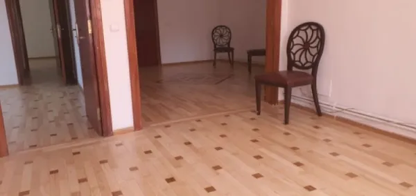 Vila 355mp, D+ P+ E+ M, 17 camere, constructie 2003, teren 1000mp, zona Doamna Ghica, 1. 700. 000euro - Imaginea 2