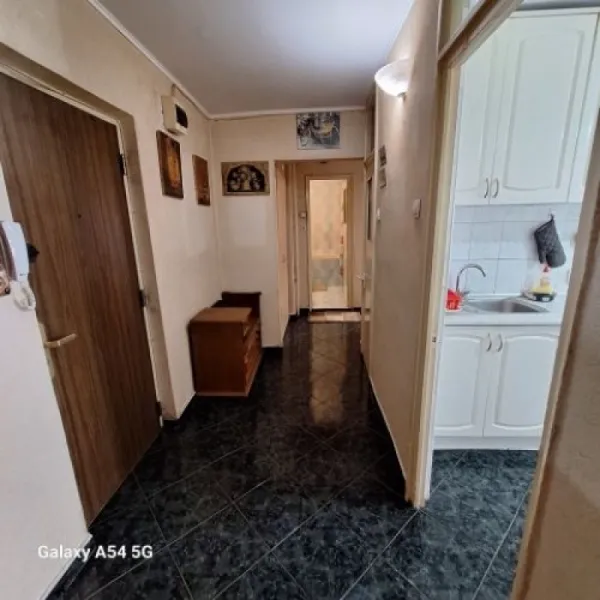 Inchiriez apartament 2 camere decomandat, 63mp, Piata Alba Iulia, 490euro - Imaginea 6