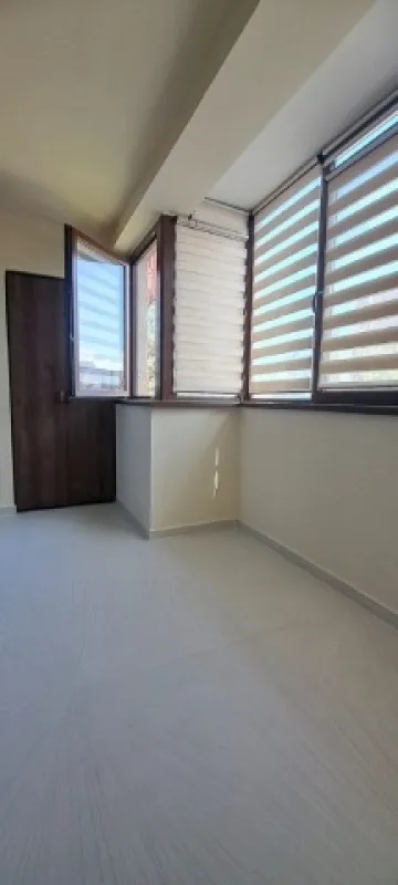 Inchiriez apartament 3 camere Brasov, Grivitei, 90mp, 750euro - Imaginea 4