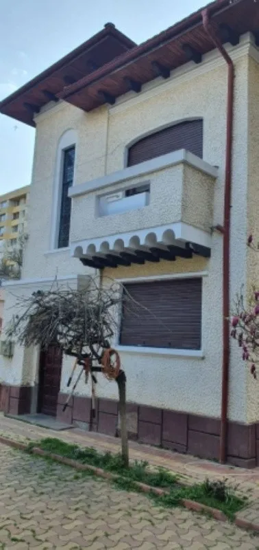 Vila 355mp, D+ P+ E+ M, 17 camere, constructie 2003, teren 1000mp, zona Doamna Ghica, 1. 700. 000euro - Imaginea 8