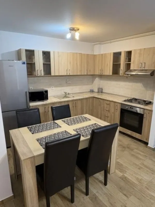 Inchiriez apartament 2 camere, semidecomandat, 64mp, Calea Plevnei, 730euro - Imaginea 2