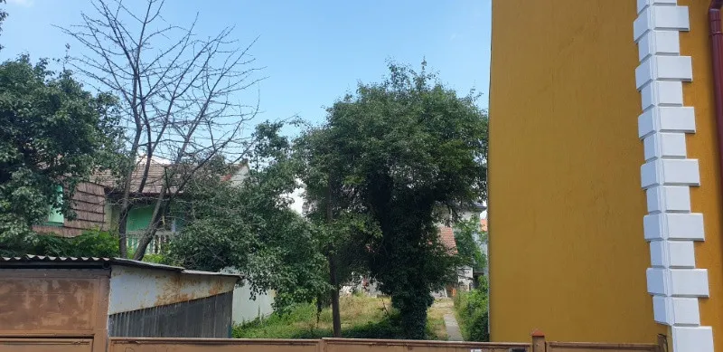 Proprietar vand 711 m2 In Timisoara si casa + garaj fara valoare - Imaginea 9