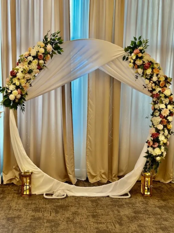 Decor floral pentru evenimentele speciale din viata dumneavoastra - Imaginea 3