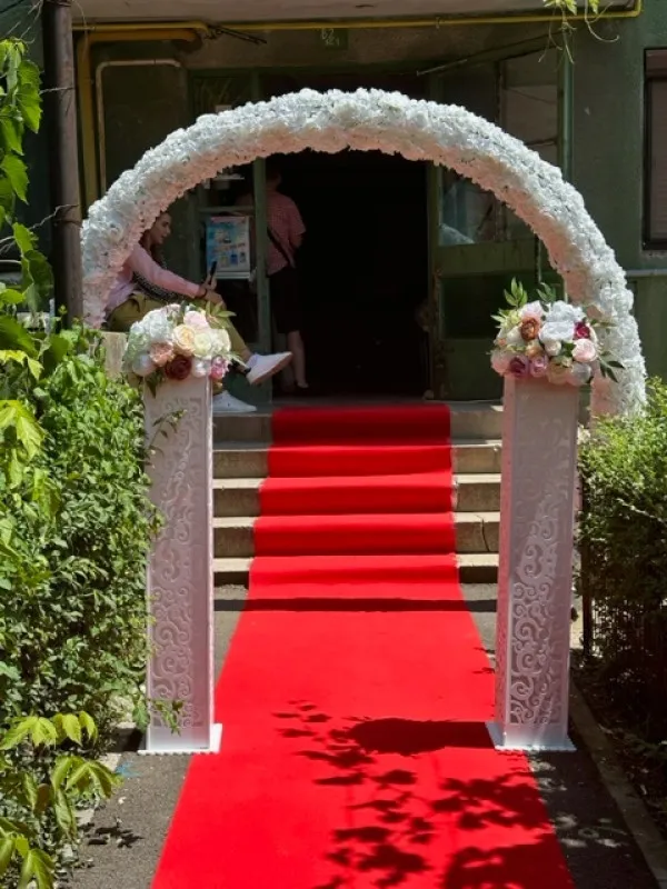 Decor floral pentru evenimentele speciale din viata dumneavoastra - Imaginea 5