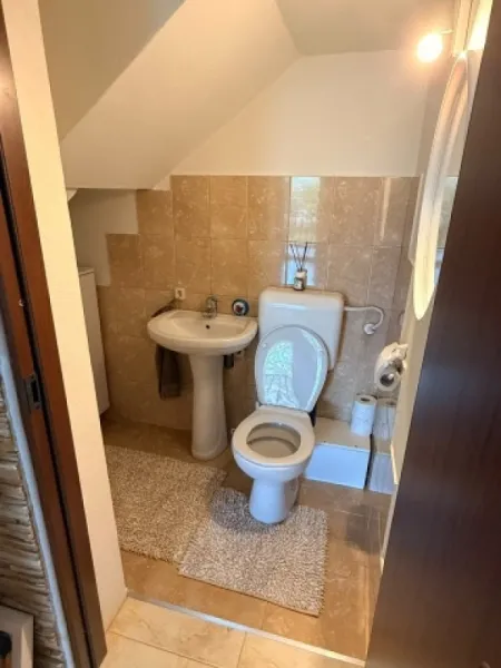 Vila, 3 camere, constructie 2014, teren 547mp, Negoiesti, 185. 000euro - Imaginea 4