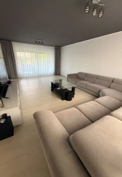 Vila, 3 camere, constructie 2014, teren 547mp, Negoiesti, 185. 000euro - Imaginea 7