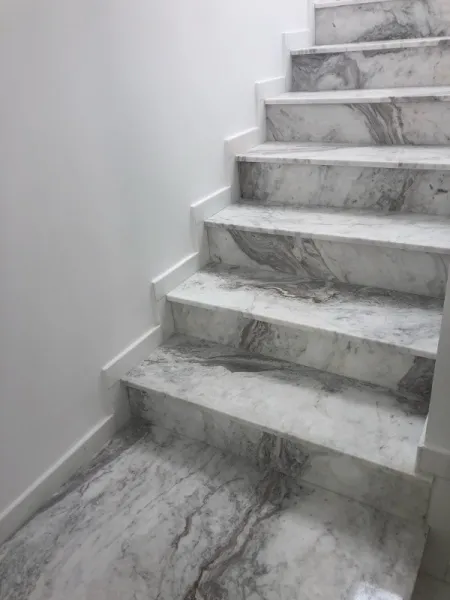 Trepte din marmura pentru interior si exterior - Imaginea 1