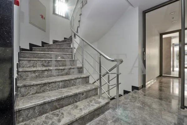 Trepte din marmura pentru interior si exterior - Imaginea 4