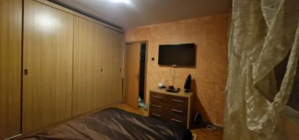 Apartament 4 camere decomandat, 80 mp, Titan, Codrii Neamtului, 135. 000euro - Imaginea 2