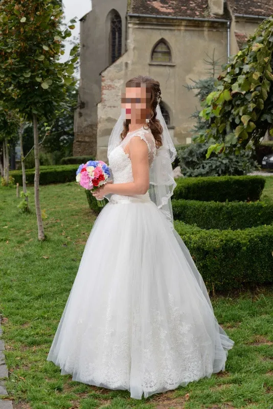 Vand Rochie de mireasa - Imaginea 6
