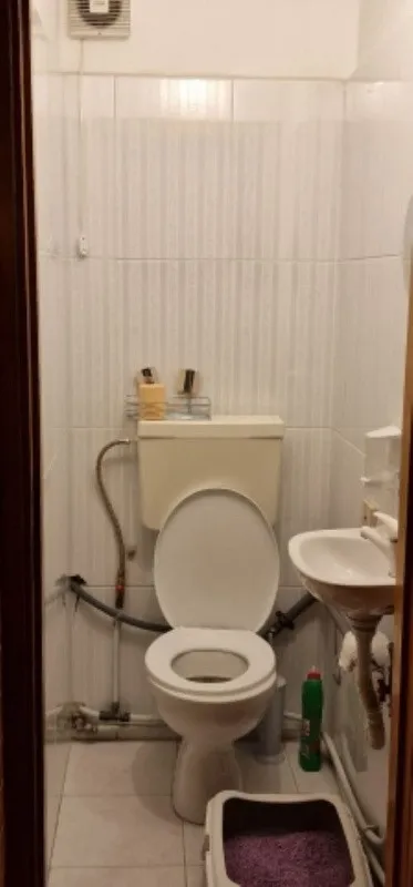 Apartament 4 camere decomandat, 80 mp, Titan, Codrii Neamtului, 135. 000euro - Imaginea 7