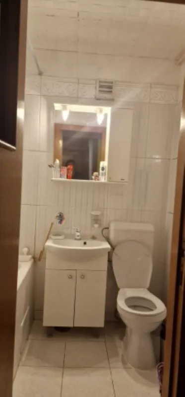 Apartament 4 camere decomandat, 80 mp, Titan, Codrii Neamtului, 135. 000euro - Imaginea 9