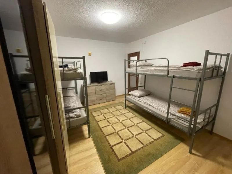 Inchiriez apartament 2 camere, 44mp, sos Giurgiului, utilat complet - Imaginea 2