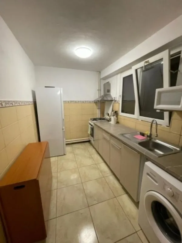 Inchiriez apartament 2 camere, 44mp, sos Giurgiului, utilat complet - Imaginea 5
