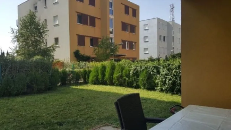 Inchiriez apartament 3 camere Chitila, 95 mp, terasa 200 mp, 750euro - Imaginea 9