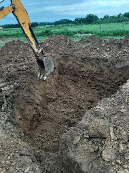 Prestari servicii miniexcavator - Imaginea 4