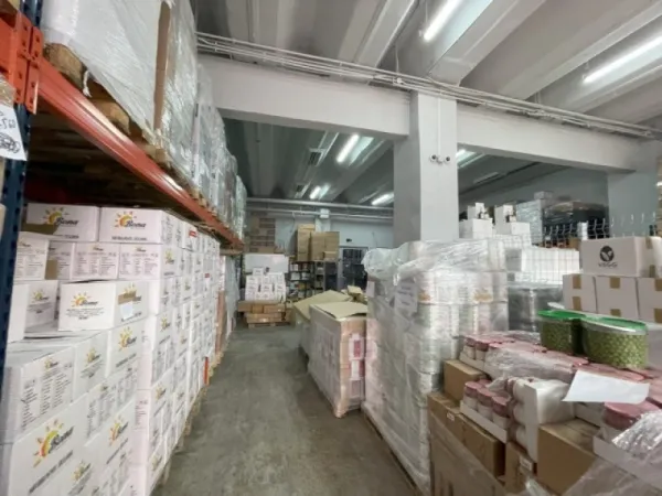 Spatiu comercial de inchiriat in zona Pallady, 500 mp, 5. 000euro - Imaginea 3