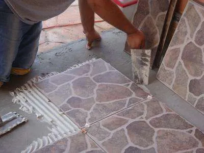Executam lucrari de zugravit , rigips, faianta, gresie, parchet laminat pret - Imaginea 3