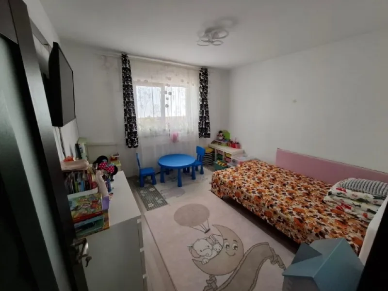 Casa 110mp, P+ E, 4 camere, constructie 2016, teren 120mp, zona Militari Residence, 149. 000euro - Imaginea 8
