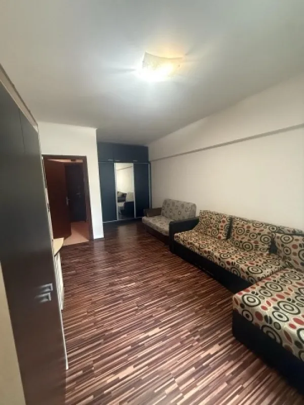 Inchiriez garsoniera 32mp, zona Stefan cel Mare, 400euro - Imaginea 5