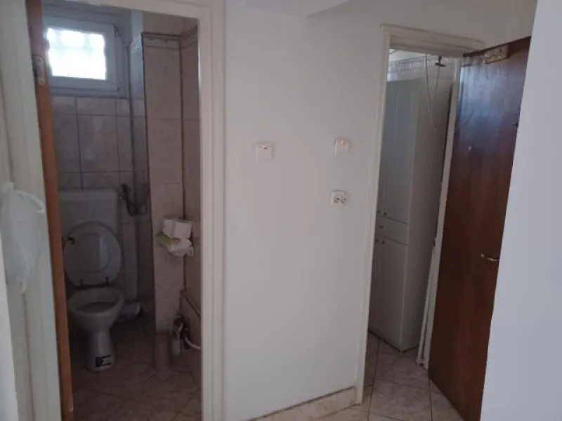 Apartament 3 camere decomandat, 65mp, mobilat si utilat, Piata Unirii, 125. 000euro - Imaginea 7