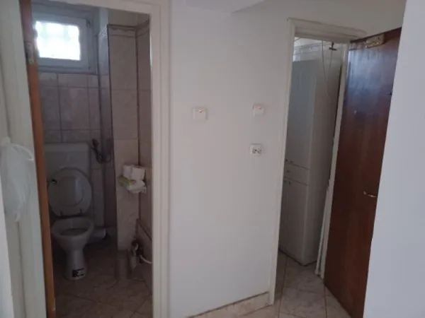 Apartament 3 camere decomandat, 65mp, mobilat si utilat, Piata Unirii, 125. 000euro - Imaginea 7