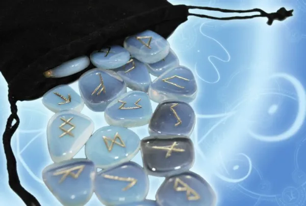 rune set  ametist. cuart roz. carneol. jasp rosu+ placa divinatie cadou - Imaginea 4
