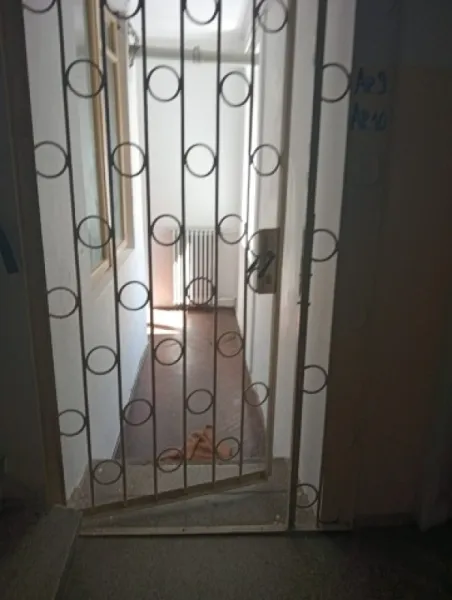 Apartament 2 camere, semidecomandat, 28mp, Cismigiu, 50. 000euro - Imaginea 7