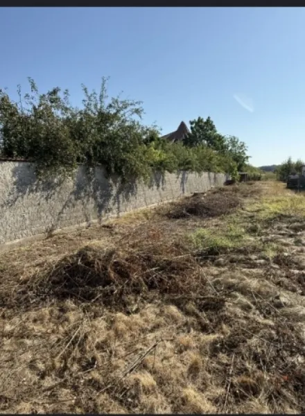 Teren de vanzare in Potigrafu, deschidere 9ml, 2500mp, 40. 000euro - Imaginea 1