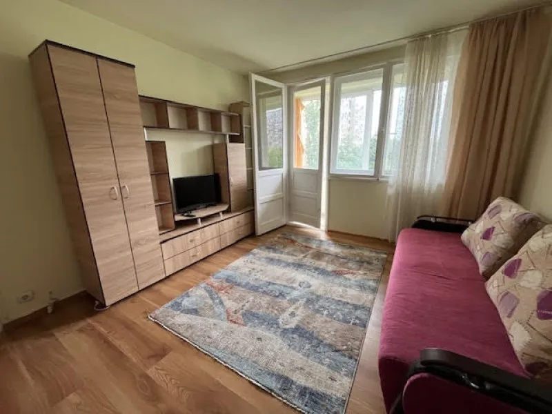 Inchiriez apartament 2 camere, decomandat, 50mp, Drumul Taberei, 400euro - Imaginea 1