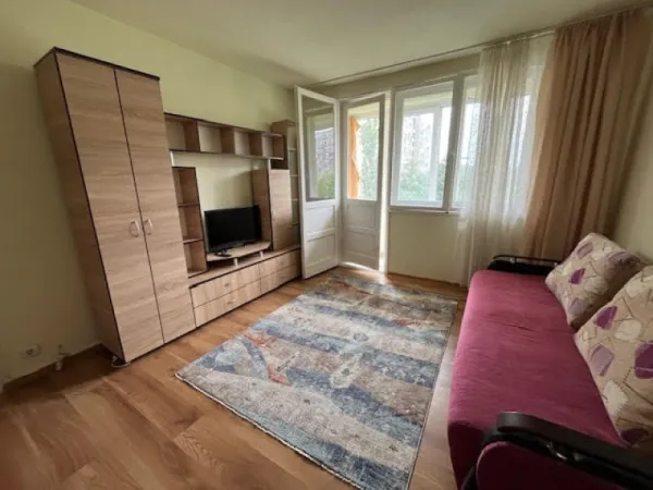 Inchiriez apartament 2 camere, decomandat, 50mp, Drumul Taberei, 400euro - Imaginea 1