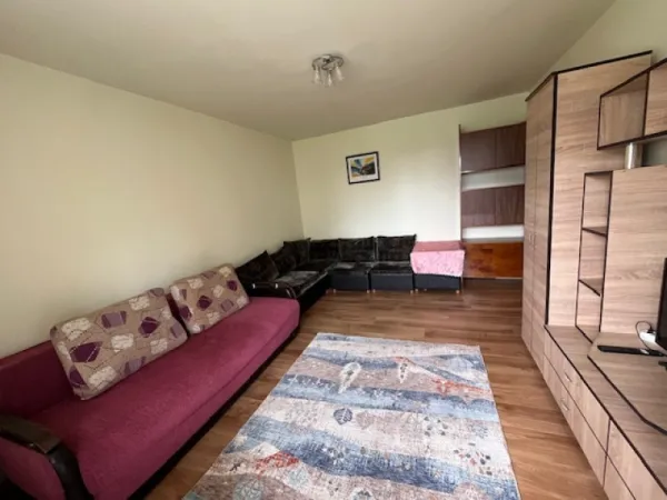 Inchiriez apartament 2 camere, decomandat, 50mp, Drumul Taberei, 400euro - Imaginea 2
