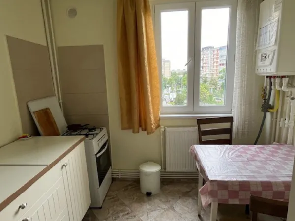 Inchiriez apartament 2 camere, decomandat, 50mp, Drumul Taberei, 400euro - Imaginea 5