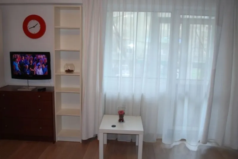 Inchiriez garsoniera cu balcon 32mp, Bucuresti, Titulescu, 280euro - Imaginea 3