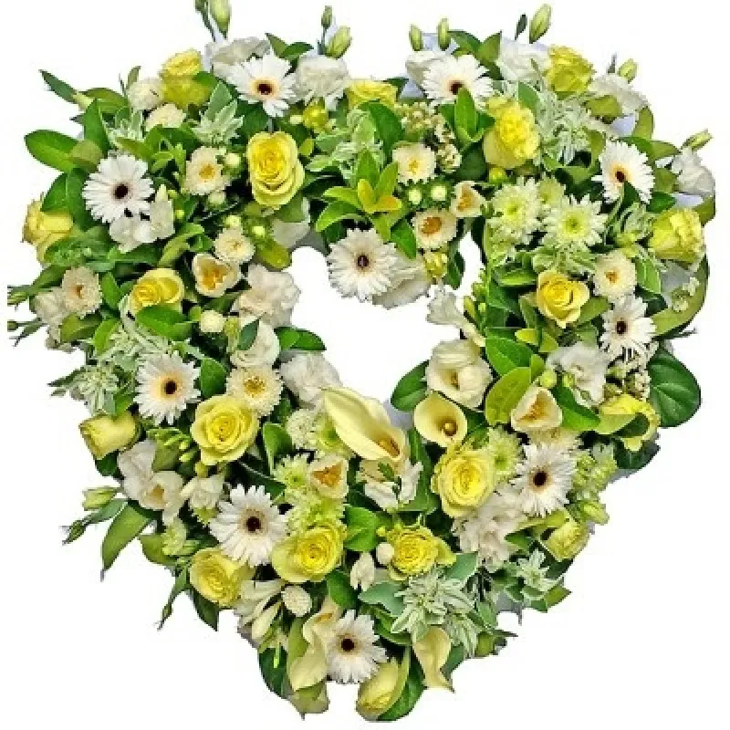 Aranjamente si coroane funerare realizate cu respect si grija - Imaginea 1