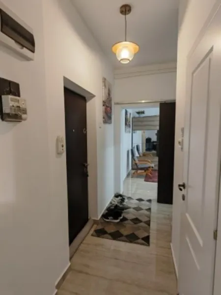 Apartament 2 camere decomandat, 52 mp, Floreasca, complet mobilat si utilat, 139. 000euro - Imaginea 2