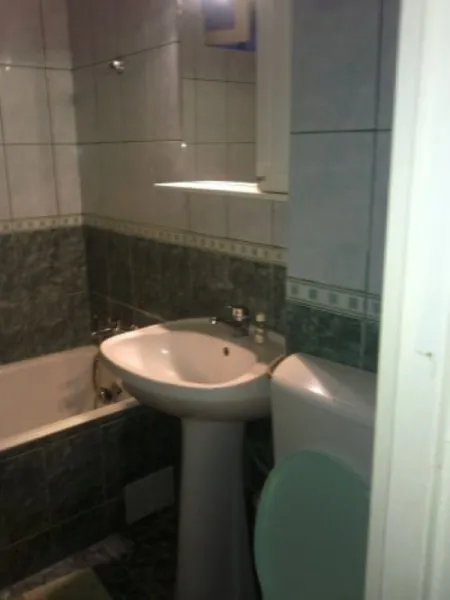 Inchiriez apartament 2 camere, 62mp, Piata Moghioros, 350euro - Imaginea 3