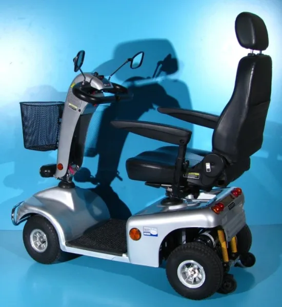 Scuter electric pentru batrani- Shoprider cu 6km h - Imaginea 11