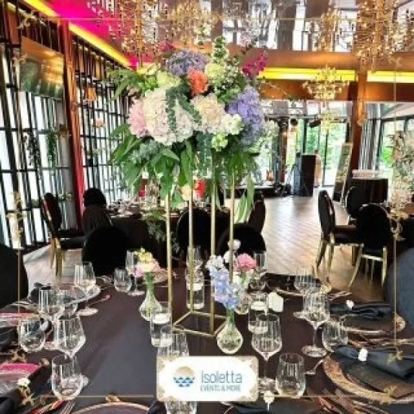 Isoletta Events & More - salon de evenimente si restaurant - Imaginea 1