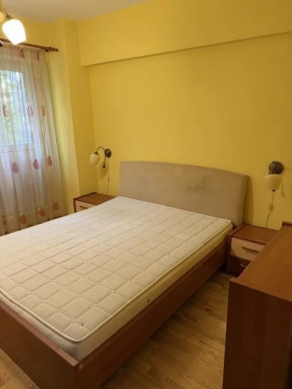 Inchiriez apartament 3 camere, mobilat si utilat, 70mp, Panduri, 600euro - Imaginea 5