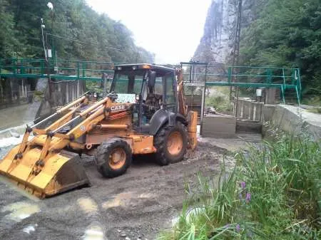 Buldoexcavator Case - Imaginea 1