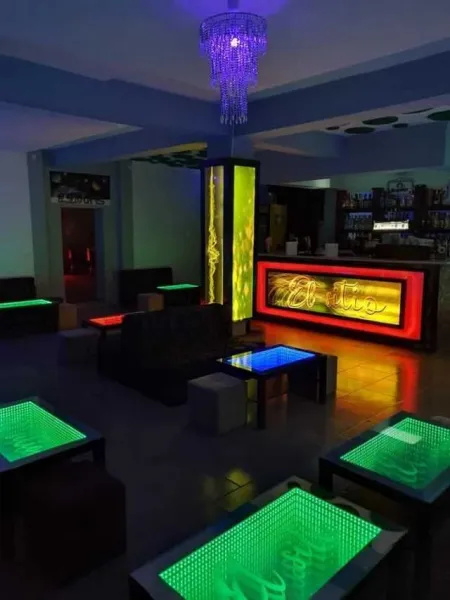 Masa 3D personalizata, masa infinity, masa sticla LED - Imaginea 3