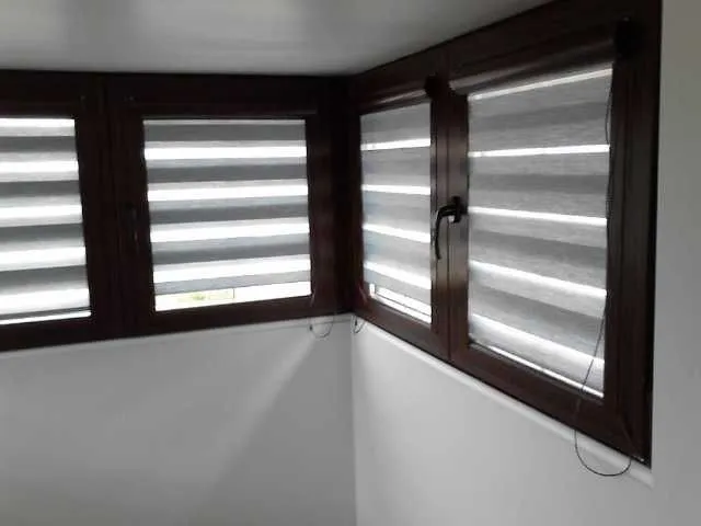 Jaluzele verticale / Usi garaj / Rolete textile - Imaginea 2