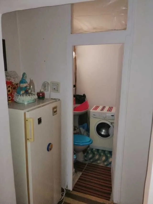 Vand schimb apartament 3 camere cu casa Slobozia Noua - Imaginea 7