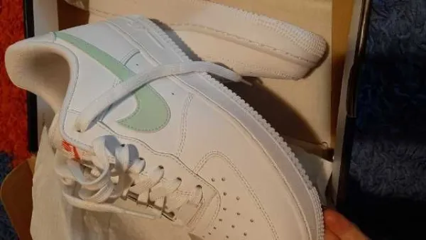 Adidasi nike - Imaginea 1