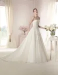 Vand rochie superba, de mireasa - Miniatura 1